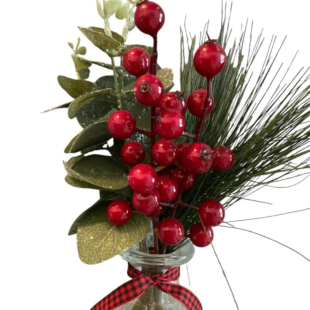 VASE Clear Beveled Christmas Floral Berries & Greenery 11” High NWOT